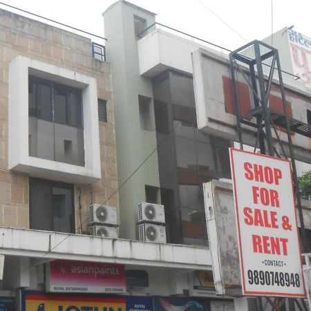 Pooja International Nashik Ξενοδοχείο Εξωτερικό φωτογραφία