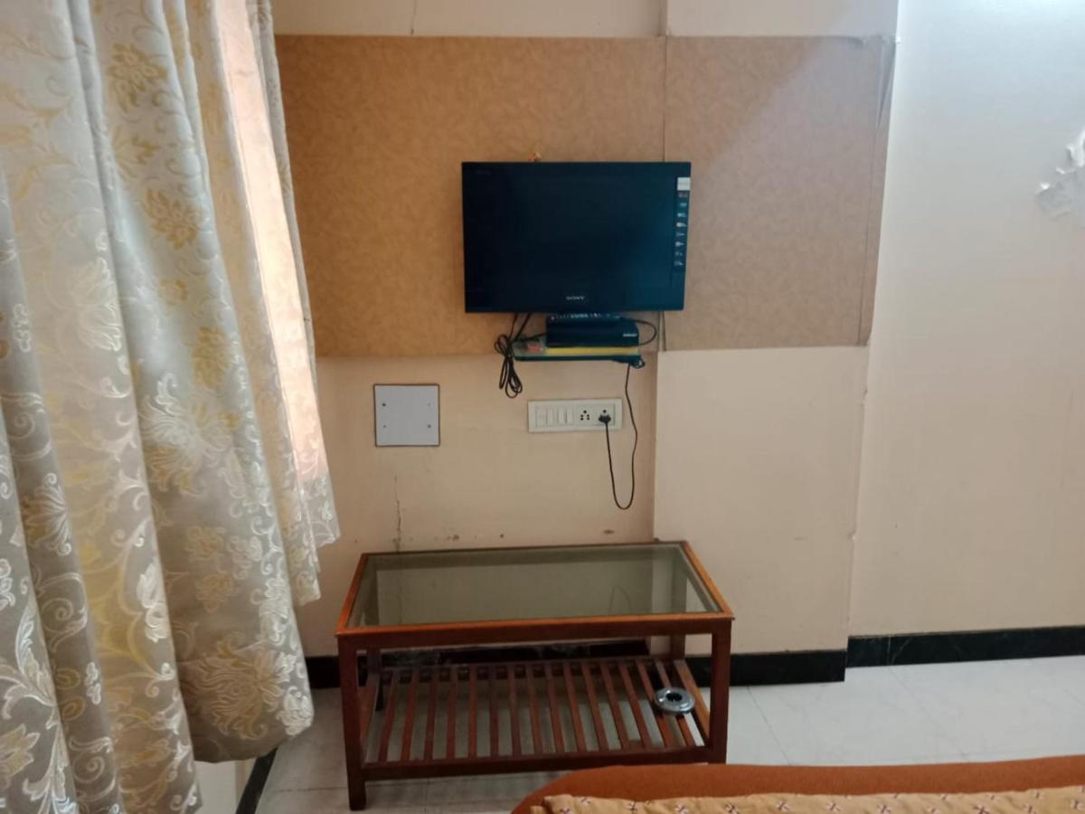 Pooja International Nashik Ξενοδοχείο Εξωτερικό φωτογραφία