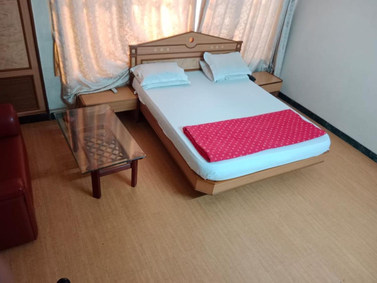 Pooja International Nashik Ξενοδοχείο Εξωτερικό φωτογραφία