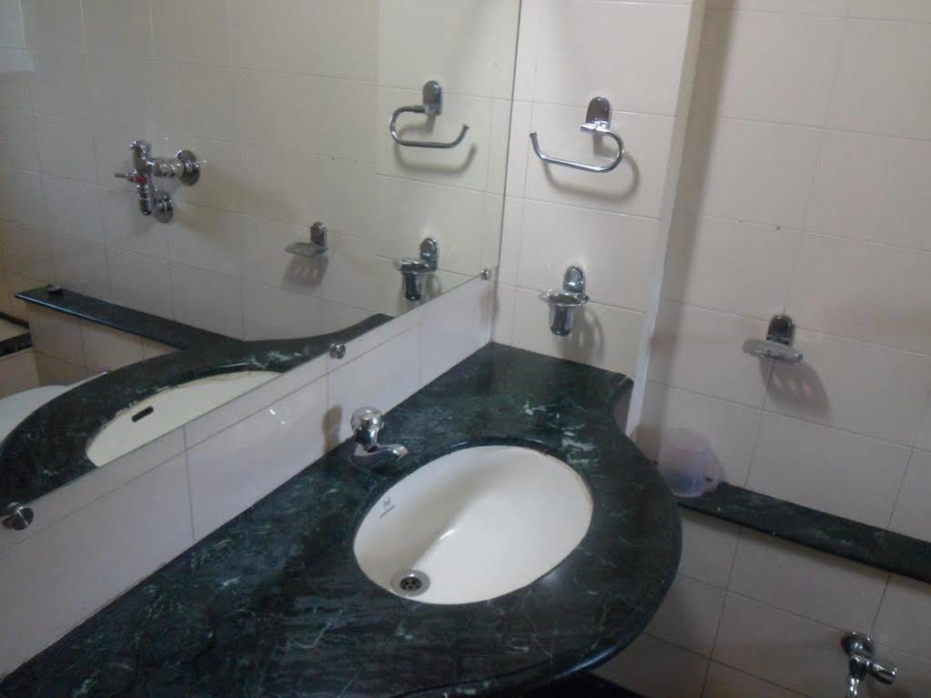 Pooja International Nashik Ξενοδοχείο Εξωτερικό φωτογραφία