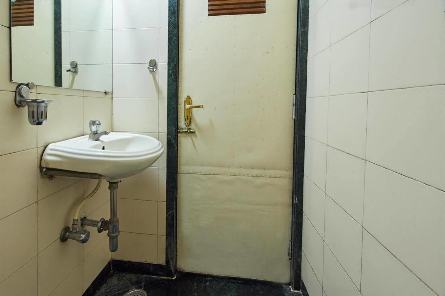 Pooja International Nashik Ξενοδοχείο Εξωτερικό φωτογραφία